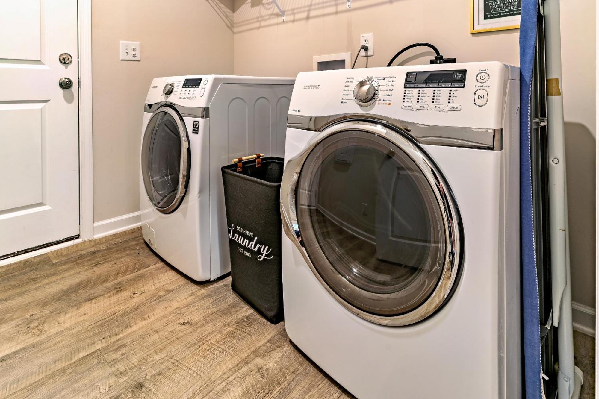 Raleigh Luxe Family Retreat- 15 Min To Downtown, Kids Gear, Fast Wifi For Wfh, Ev & Pet Friendly Villa Ngoại thất bức ảnh
