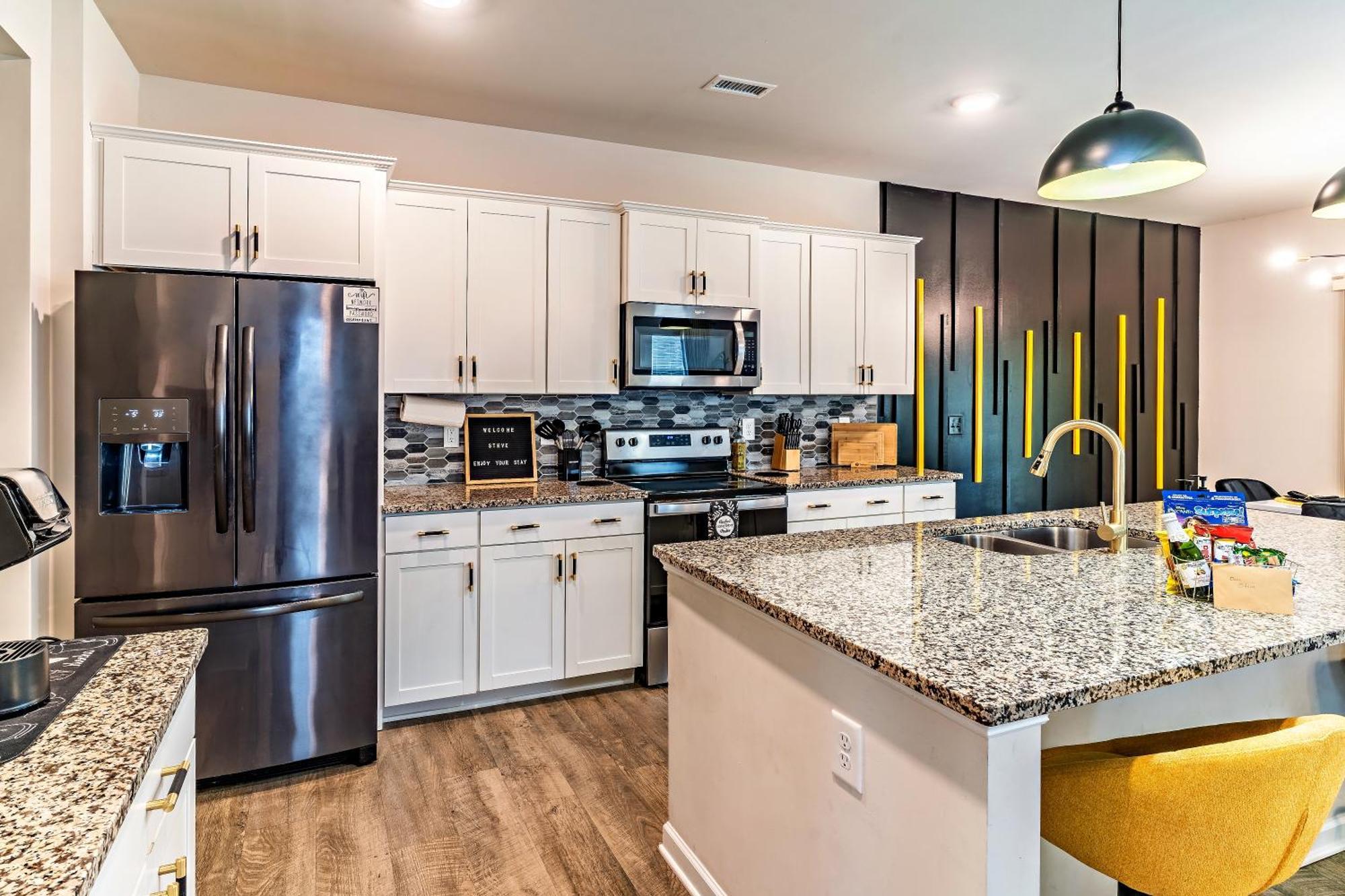 Raleigh Luxe Family Retreat- 15 Min To Downtown, Kids Gear, Fast Wifi For Wfh, Ev & Pet Friendly Villa Ngoại thất bức ảnh