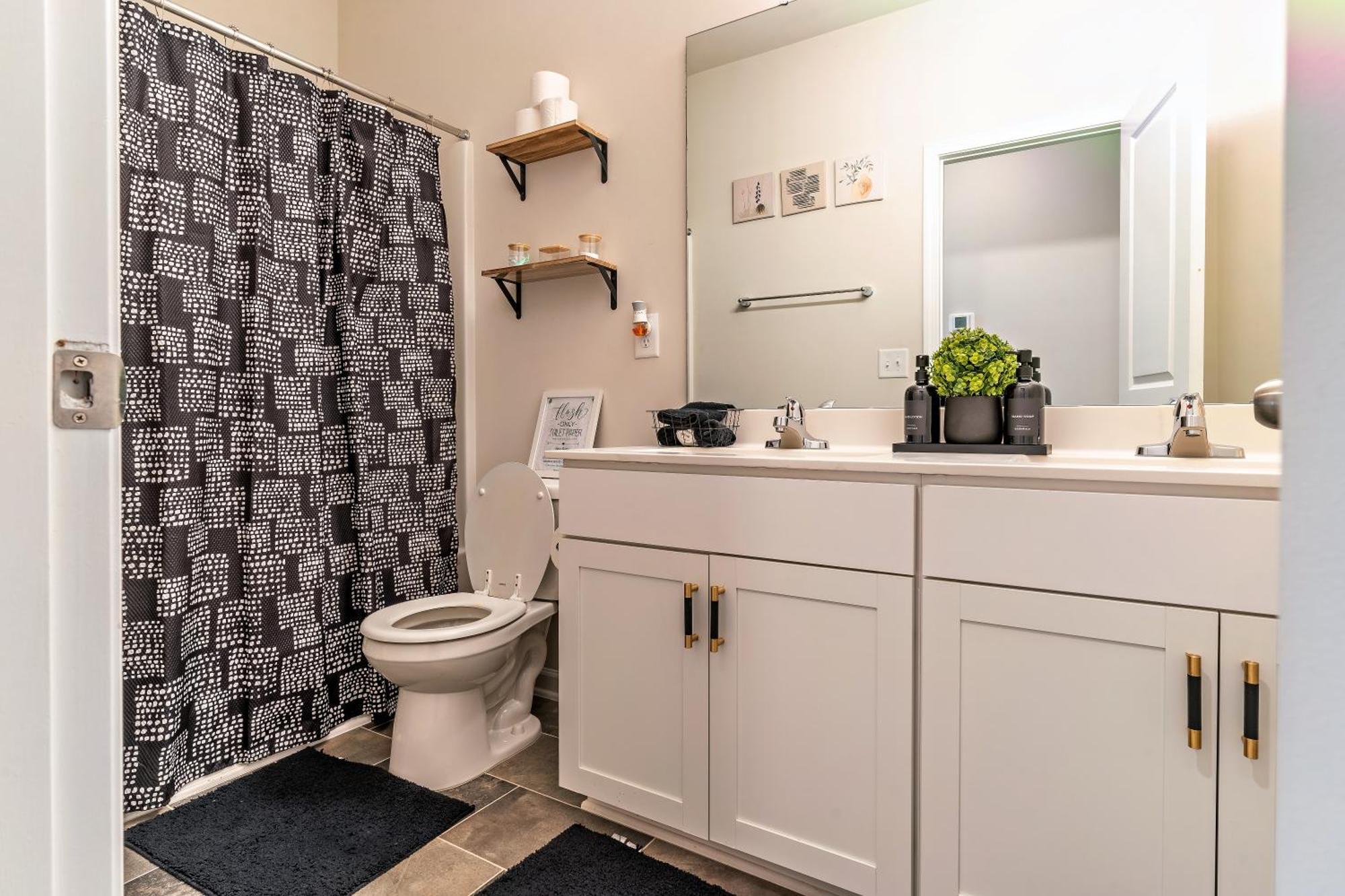 Raleigh Luxe Family Retreat- 15 Min To Downtown, Kids Gear, Fast Wifi For Wfh, Ev & Pet Friendly Villa Ngoại thất bức ảnh